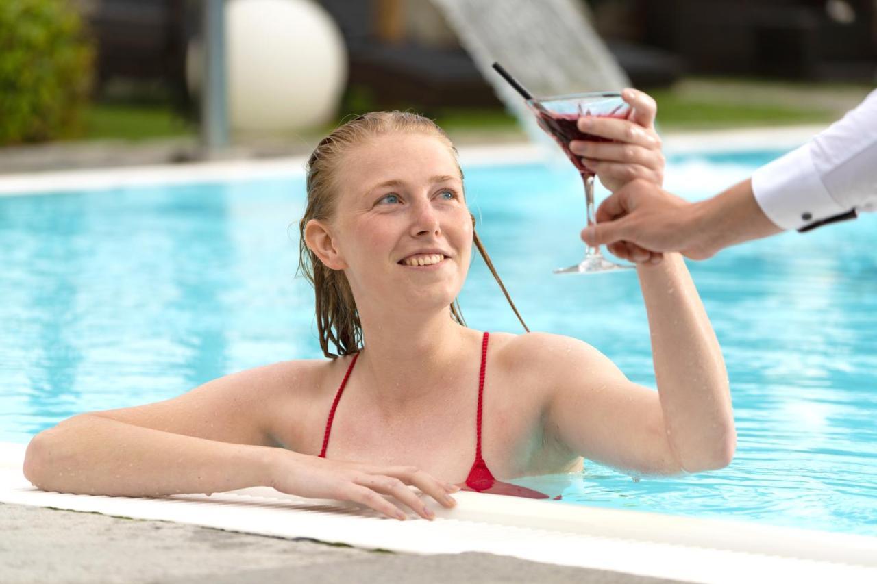 Vakantiehotel Der Brabander Winterberg Buitenkant foto
