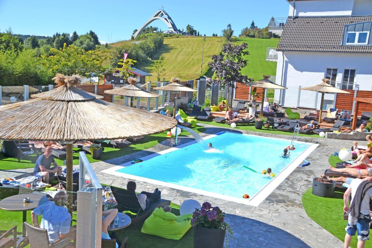 Vakantiehotel Der Brabander Winterberg Buitenkant foto